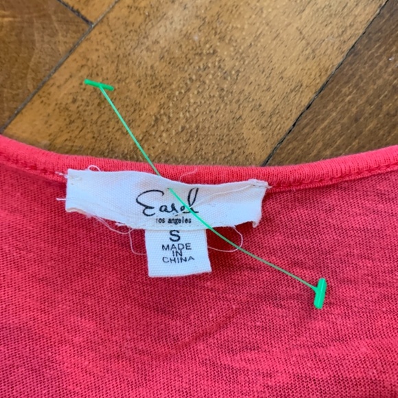 Easel 100 percent cotton swing top . Worn once - Picture 2 of 4